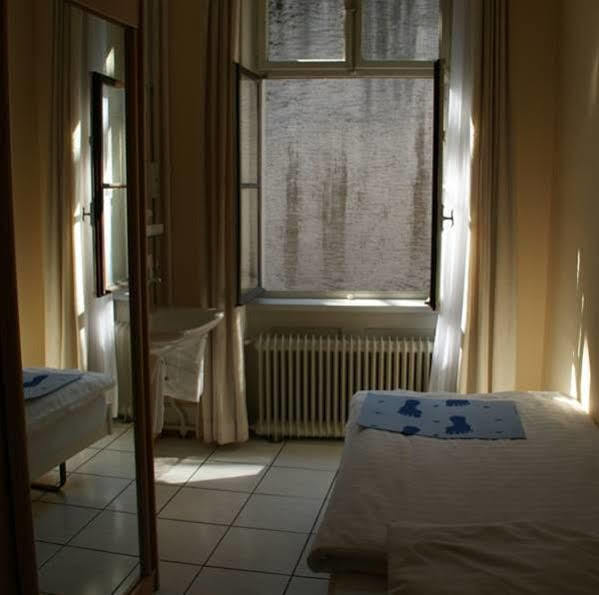 Stadthof Budget Hotel Basel City Center Eksteriør billede